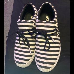 Supra Striped Lowtop size 11 35$